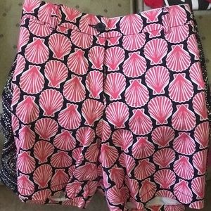Crown & Ivy seashell shorts Size 18W